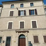 A Casa Di Marti * לורטו